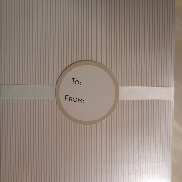 Gift Set - Picture 5 of 7